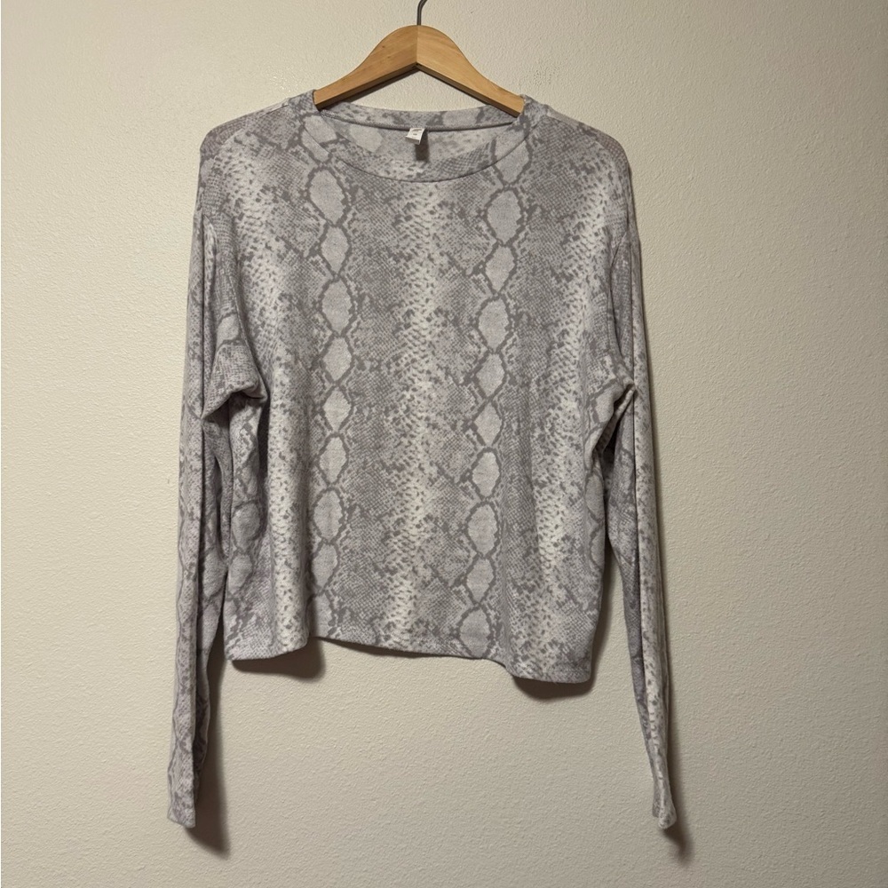 Fornia Gray Snake Print Long Sleeve Top